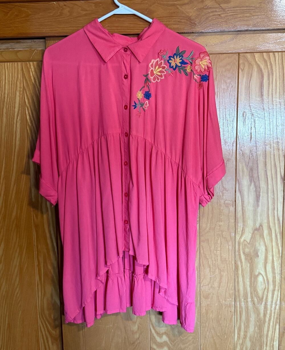 Solitaire Boho Embroidered High-Low Tunic Blouse, Size M